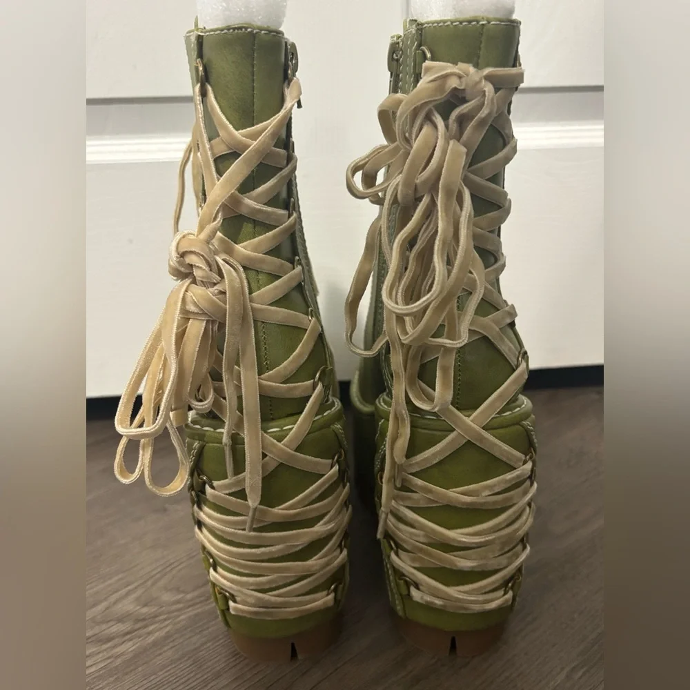 NWOB Dolls Kill / Club Exx Green Woodland Lucid Dream Corset Boots - Picture 4 of 8